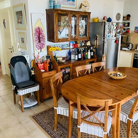 Beachfront Living At Its Coziest - Olympian Summer * 리토코론