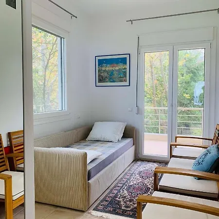 Beachfront Living At Its Coziest - Olympian Summer 펜션